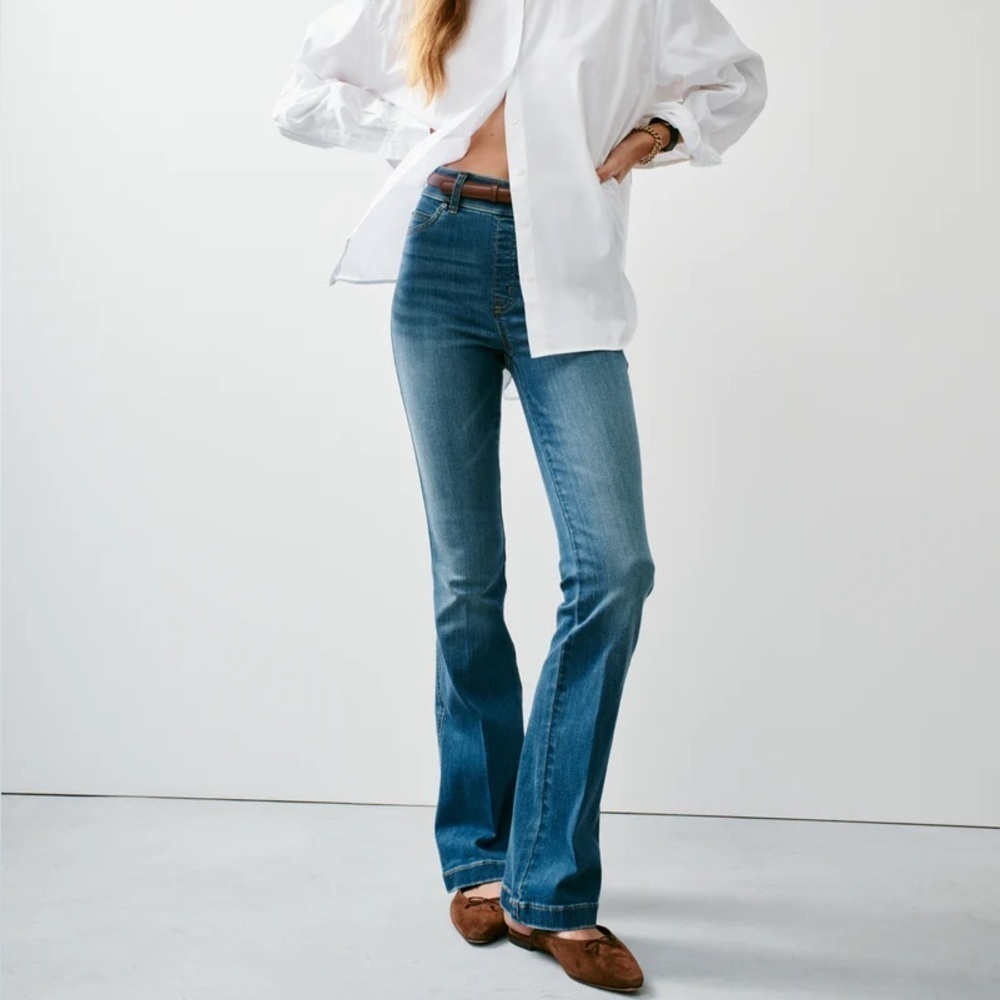 New SPANX Flare Jeans Vintage Indigo Business Casual Women’s Size Large Tall NWT